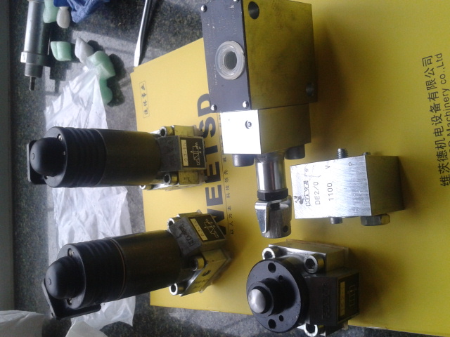 hydraulic valve
