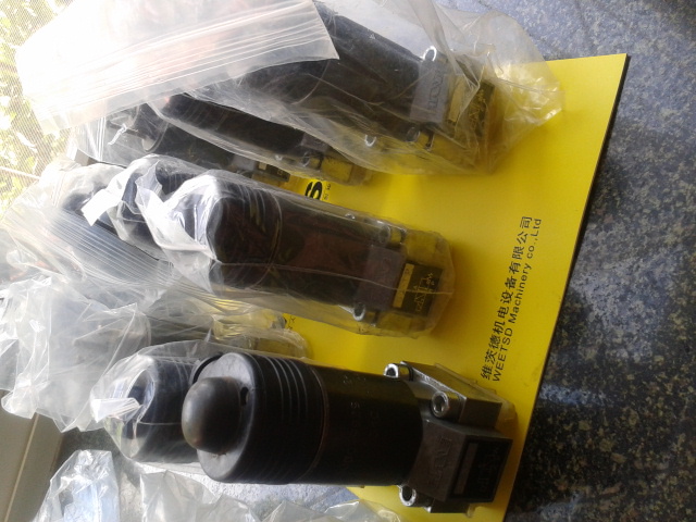 hydraulic valve