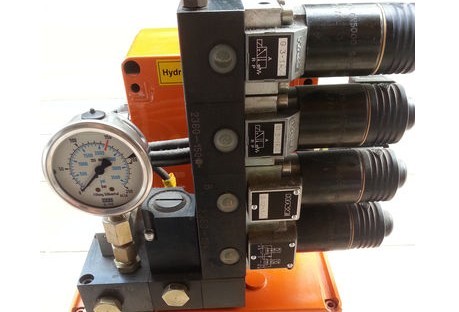 hydraulic valve