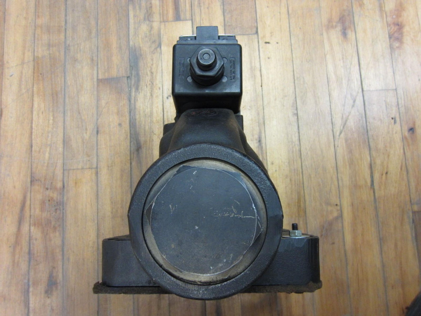 hydraulic valve