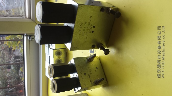 hydraulic valve