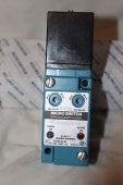 hydraulic valve