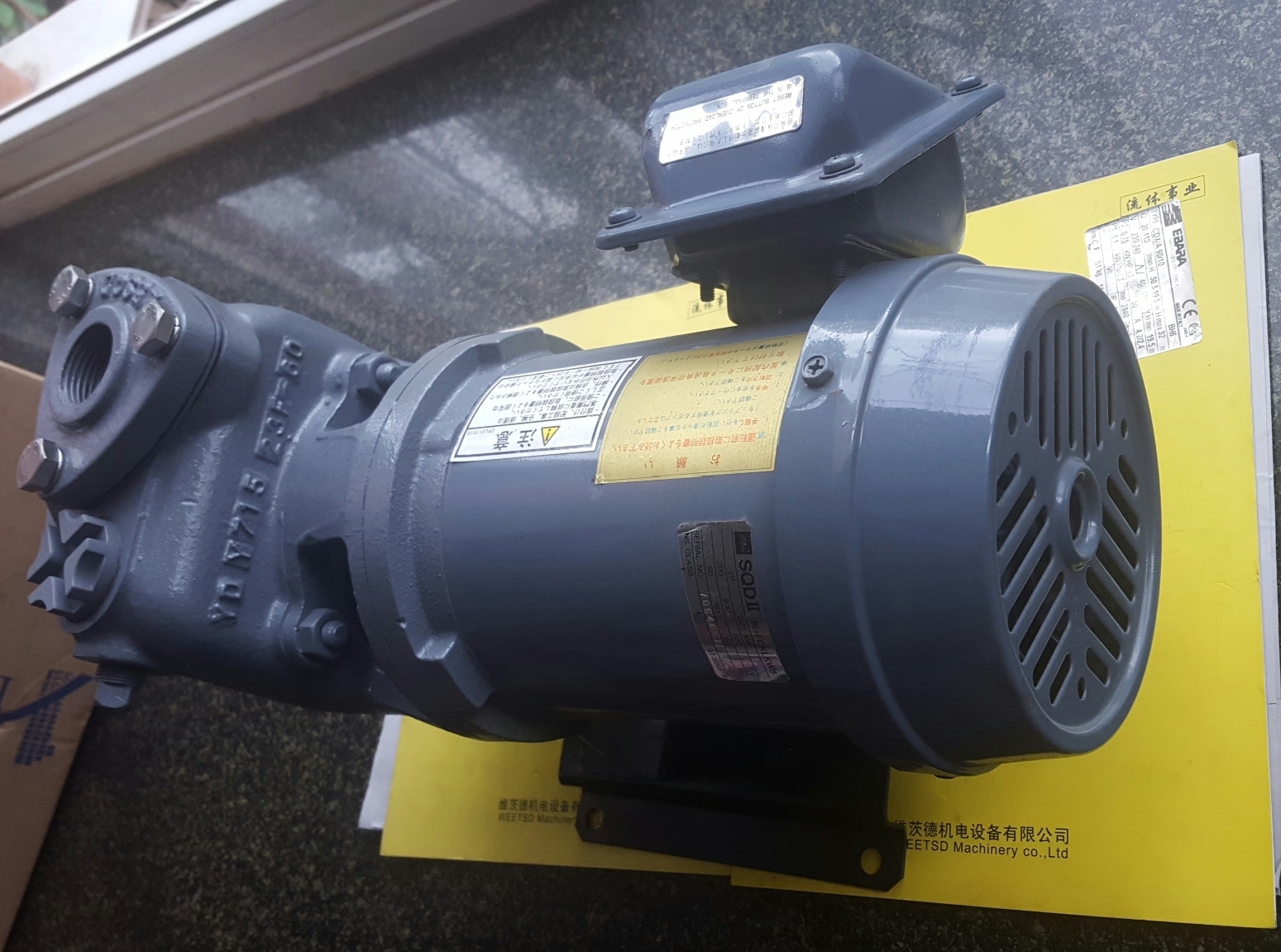 hydraulic valve