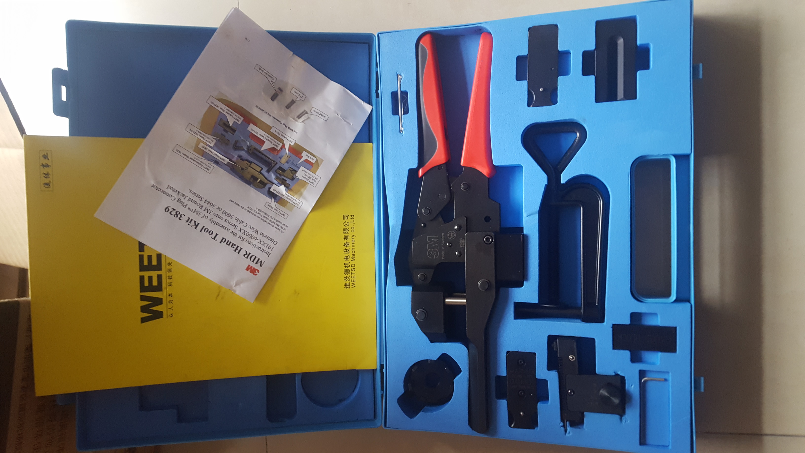 hydraulic valve